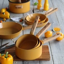 Casserole Ector Induction Aluminium Revêtu Manche En Bois 18 Cm Jaune -Magasin De Fournitures De Cuisine À Domicile 108003 2 1 Casserole Ector induction aluminium revetu manche en bois 18 cm jaune Ogo