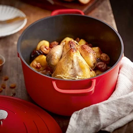 Cocotte Légère Ovale En Fonte D’aluminium 32 Cm 6,5 L Rouge 4 Cocotte Légère Ovale En Fonte D’aluminium 32 Cm 6,5 L Rouge – Image 2