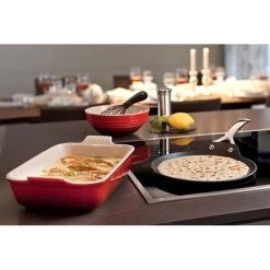 Le Creuset Plat Rectangulaire En Céramique émaillée 32 Cm Cerise 11 Le Creuset Plat Rectangulaire En Céramique émaillée 32 Cm Cerise -Magasin De Fournitures De Cuisine À Domicile 301024 4 2 Plat rectangulaire en ceramique emaillee 32 cm Cerise Le Creuset