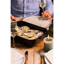 Peugeot Plat à Four Céramique Appolia Rectangulaire Noir Mat 36 Cm 8 Peugeot Plat à Four Céramique Appolia Rectangulaire Noir Mat 36 Cm -Magasin De Fournitures De Cuisine À Domicile 301367 1 2 Plat a four ceramique Appolia rectangulaire noir mat 36 cm Peugeot