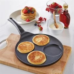 Lot Poêle 4 Pancakes Et Entonnoir à Piston -Magasin De Fournitures De Cuisine À Domicile 509129 1 1 Lot poele 4 pancakes et entonnoir a piston Mathon