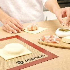 Lot Entonnoir à Piston Pro En Inox Et Tapis De Cuisson -Magasin De Fournitures De Cuisine À Domicile 519073 2 1 Lot Entonnoir a piston pro en inox et tapis de cuisson Mathon