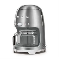 Smeg Machine à Café Filtre Chrome 1050 W DCF02SSEU -Magasin De Fournitures De Cuisine À Domicile 700034 1 1 Machine a cafe Filtre chrome 1050 W DCF02SSEU Smeg