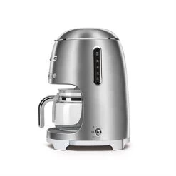 Smeg Machine à Café Filtre Chrome 1050 W DCF02SSEU -Magasin De Fournitures De Cuisine À Domicile 700034 2 1 Machine a cafe Filtre chrome 1050 W DCF02SSEU Smeg