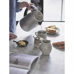 Cuisinart Bouilloire électrique Sans Fil 1,7 L 3000 W CPK17SE -Magasin De Fournitures De Cuisine À Domicile 702013 2 2 Bouilloire electrique sans fil 1 7 L 3000 W CPK17SE Cuisinart