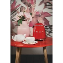 Smeg Mini Bouilloire 0,8 L 1400 W KLF05RDEU Rouge -Magasin De Fournitures De Cuisine À Domicile 702029 4 2 Mini bouilloire 0 8 L 1400 W KLF05RDEU rouge Smeg