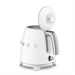 Smeg Mini Bouilloire 0,8 L 1400 W KLF05PBEU Blanc -Magasin De Fournitures De Cuisine À Domicile 702033 1 1 Mini bouilloire 0 8 L 1400 W KLF05PBEU blanc Smeg